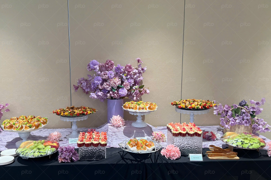 Tiệc Finger Food Decor Tone Tím 40 Khách