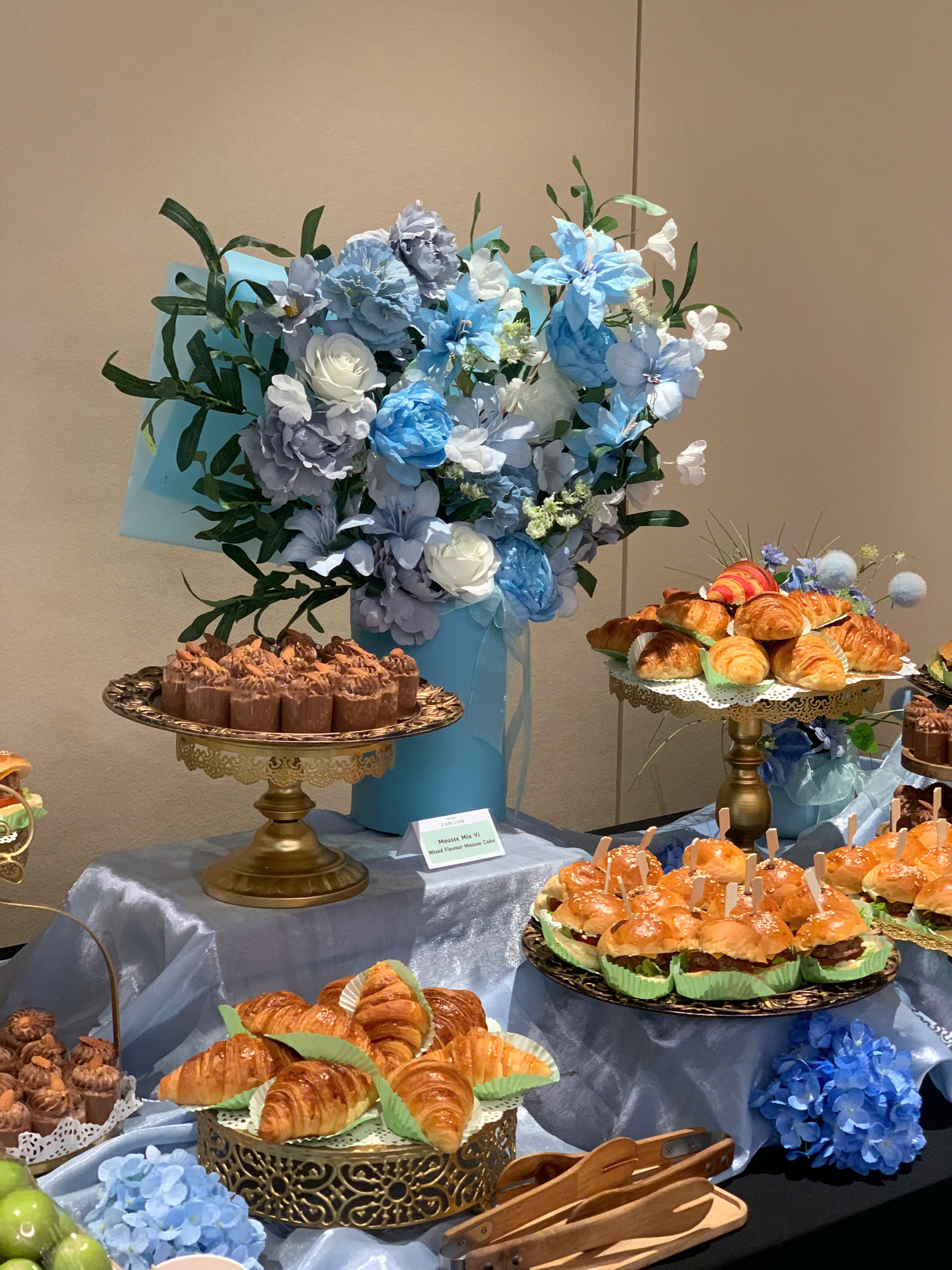 Tiệc Teabreak Tông Xanh Dương 3