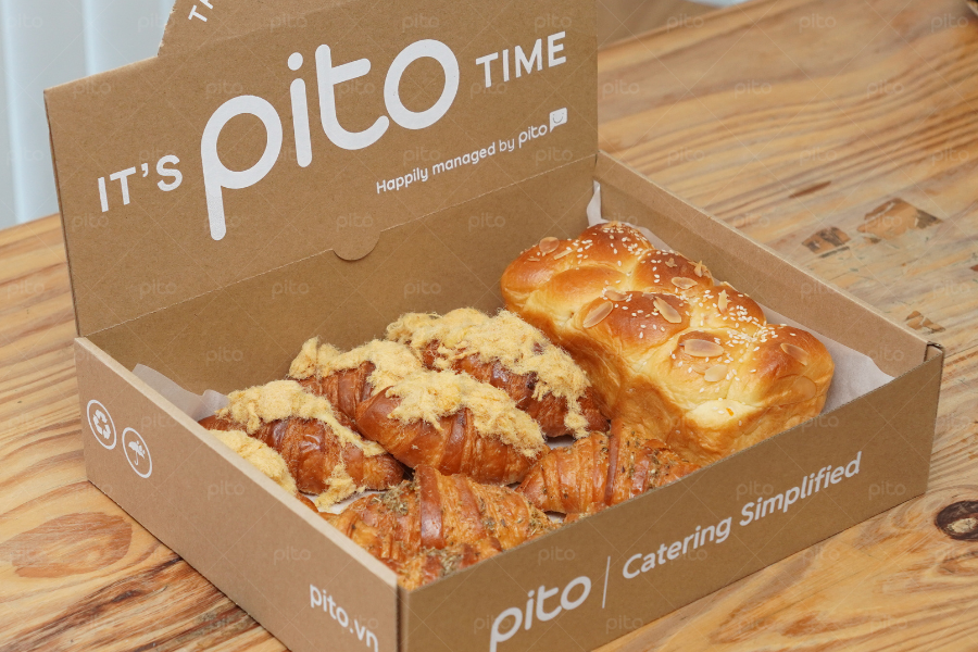 Box Bánh Mì Hoa Cúc, Croissant Chà Bông, Croissant Bơ Tỏi
