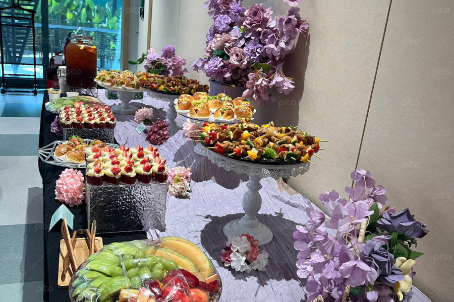 Tiệc Finger Food Decor Tone Tím 40 Khách 3